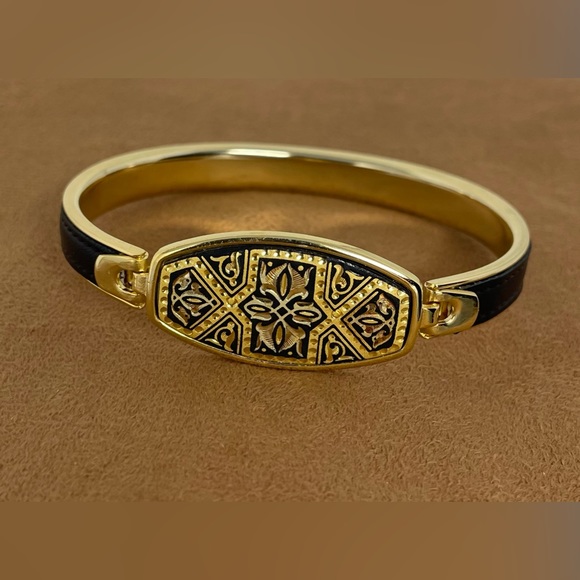 🛍️SALE🛍️ Anframa® Damascene Gold & Leather Geometric Design Skinny Bangle - Picture 5 of 10
